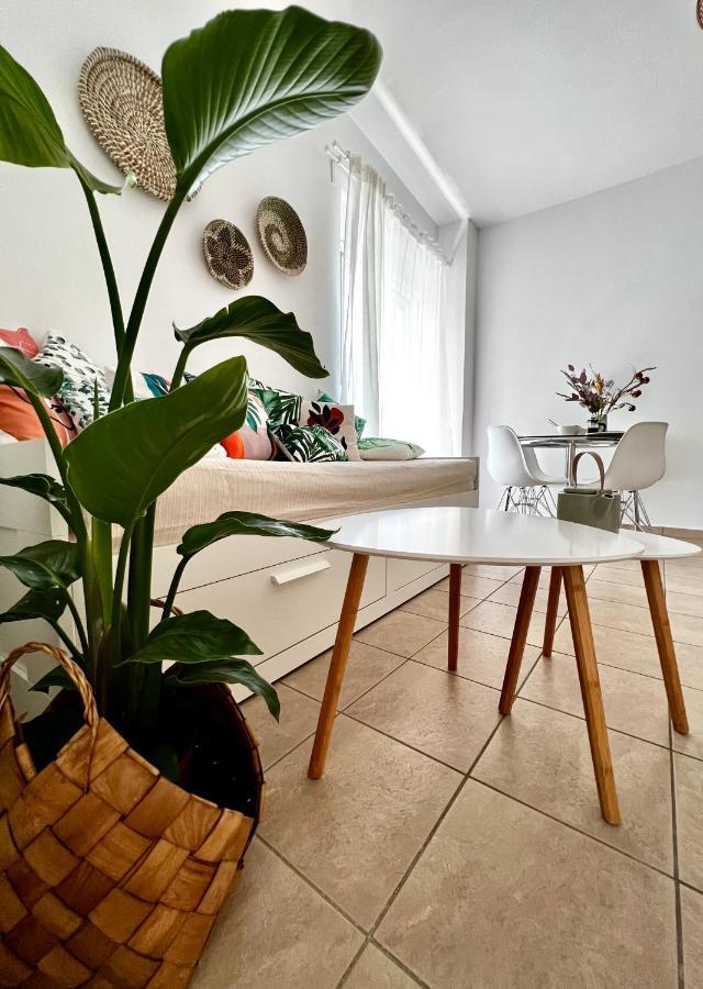 Downtown Apartments Rhodes City Bagian luar foto